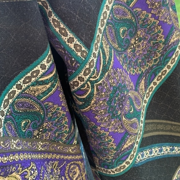 Chicos jacket size 2 fully lined zipper pockets abstract design  durable… - Picture 5 of 15